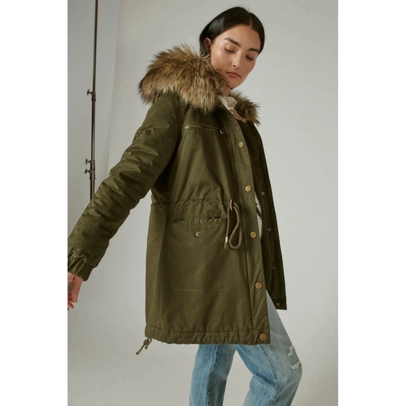 Lucky Brand Jackets & Blazers - LUCKY BRAND Fur Hooded Anorak Parka Green Olives Women's Size Medium